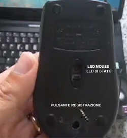 Microtelecamera nascosta in mouse: pulsante di registrazione e led