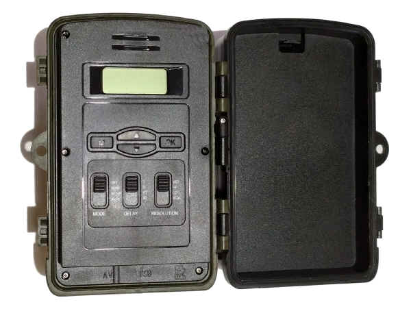 Telecamera fototrappola infrarossi a batteria: display e batterie
